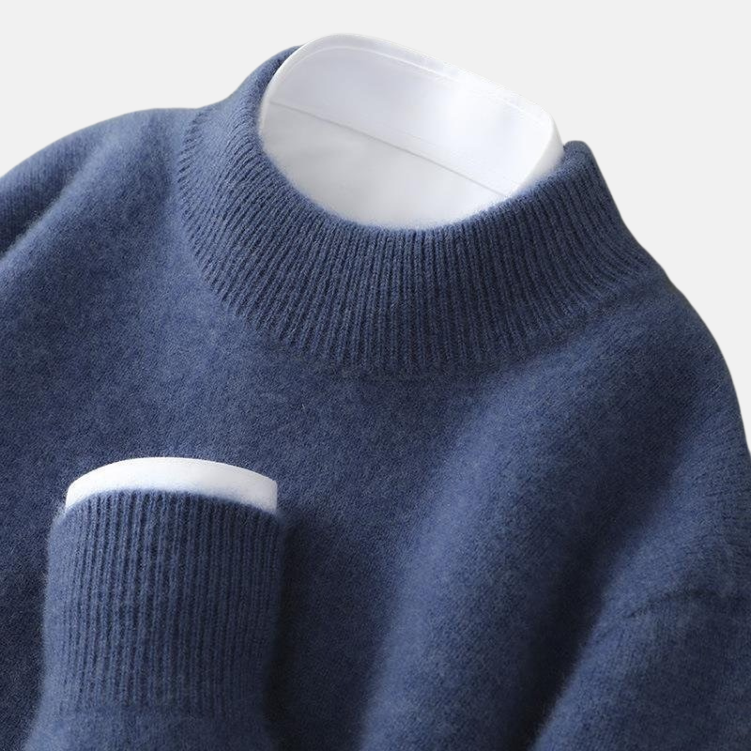 Jersey de Hombre de con Cuello Alto – Elegancia Discreta y Calidez Atemporal