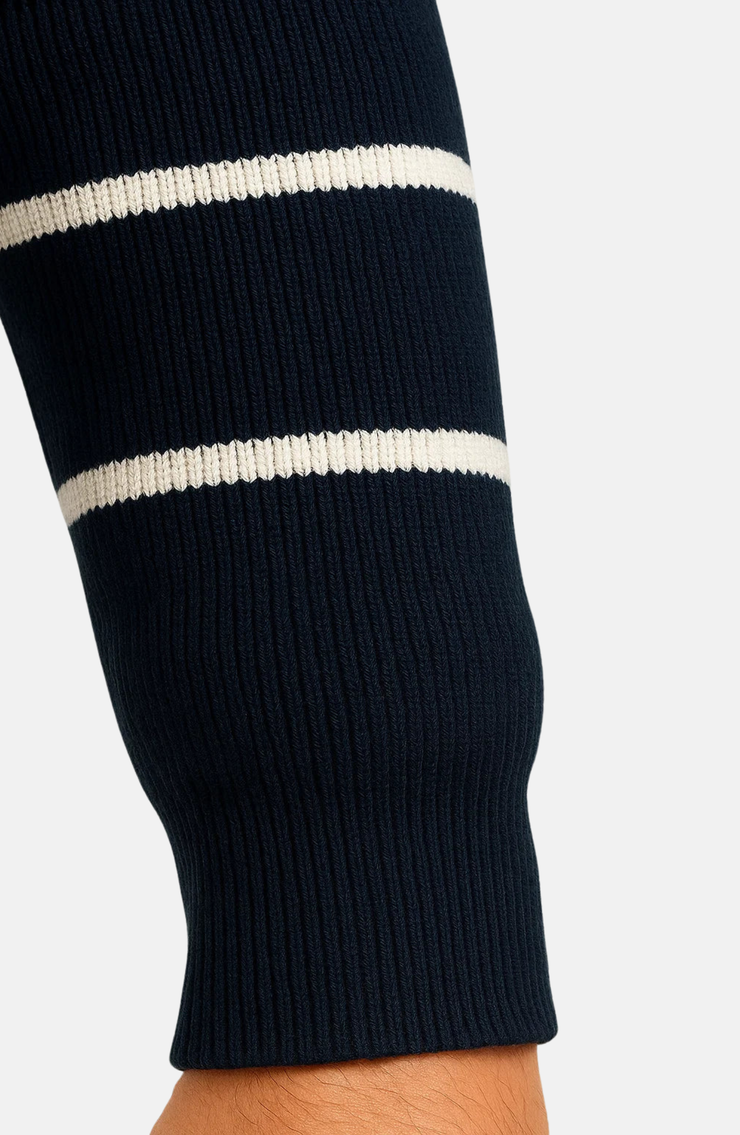 Jersey de Hombre a Rayas en Algodón – Elegancia Informal y Confort Transpirable