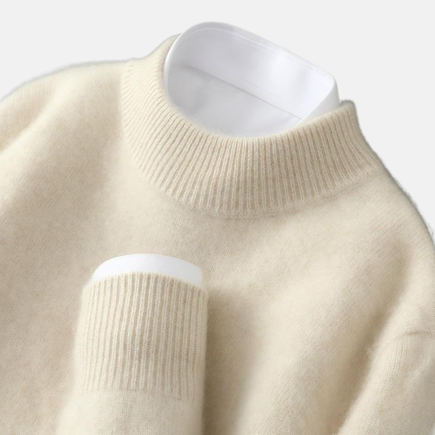 Jersey de Hombre de con Cuello Alto – Elegancia Discreta y Calidez Atemporal